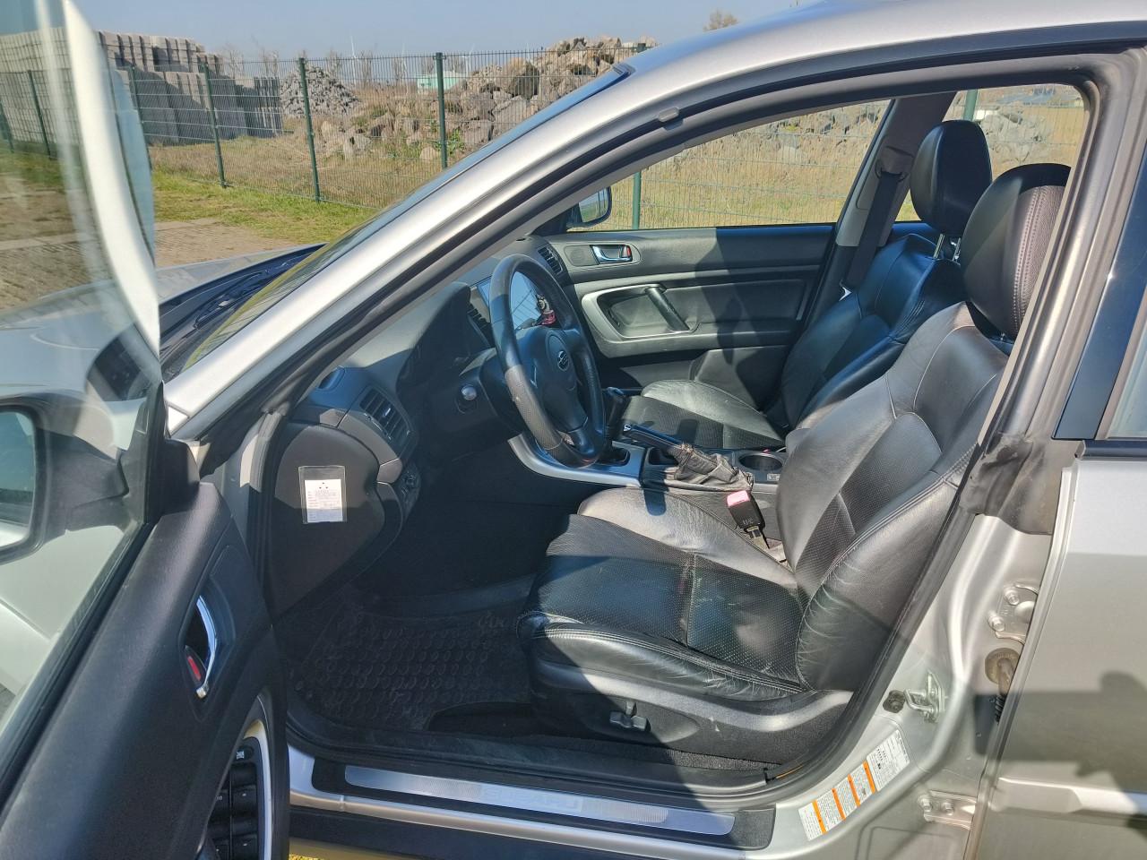 Subaru Outback 2.5i AWD