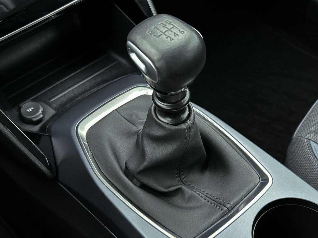 Peugeot 2008 100 pk allure | rijklaar | afneembare trekhaak | navi | camera