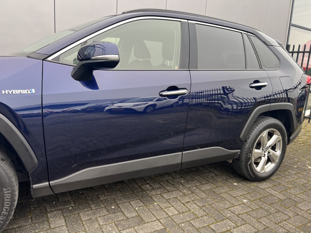 Toyota Rav4 2.5 hybrid executive nl auto | trekhaak | alarm klass 3 | vol l