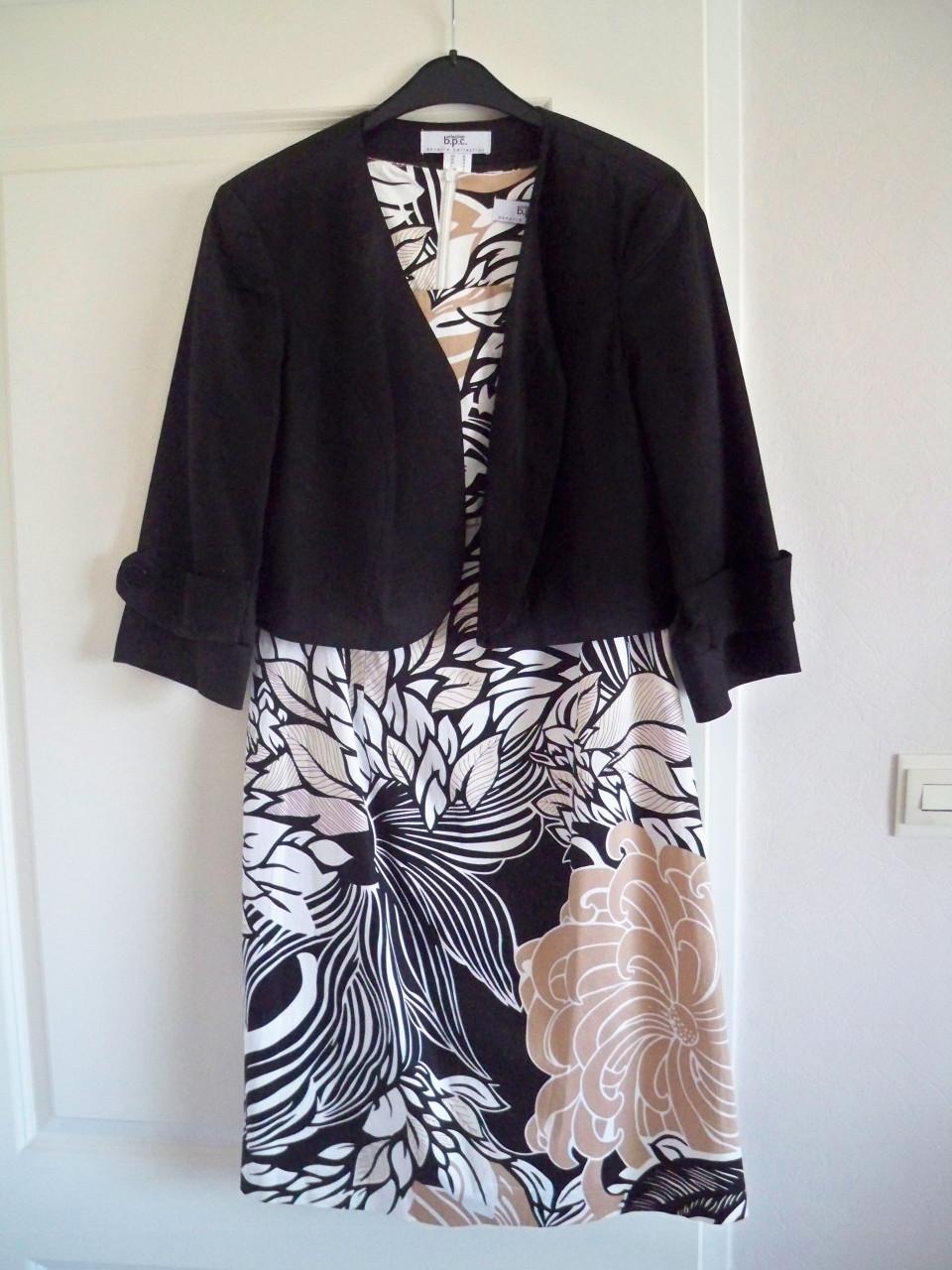 Jurk met zwart kort jasje