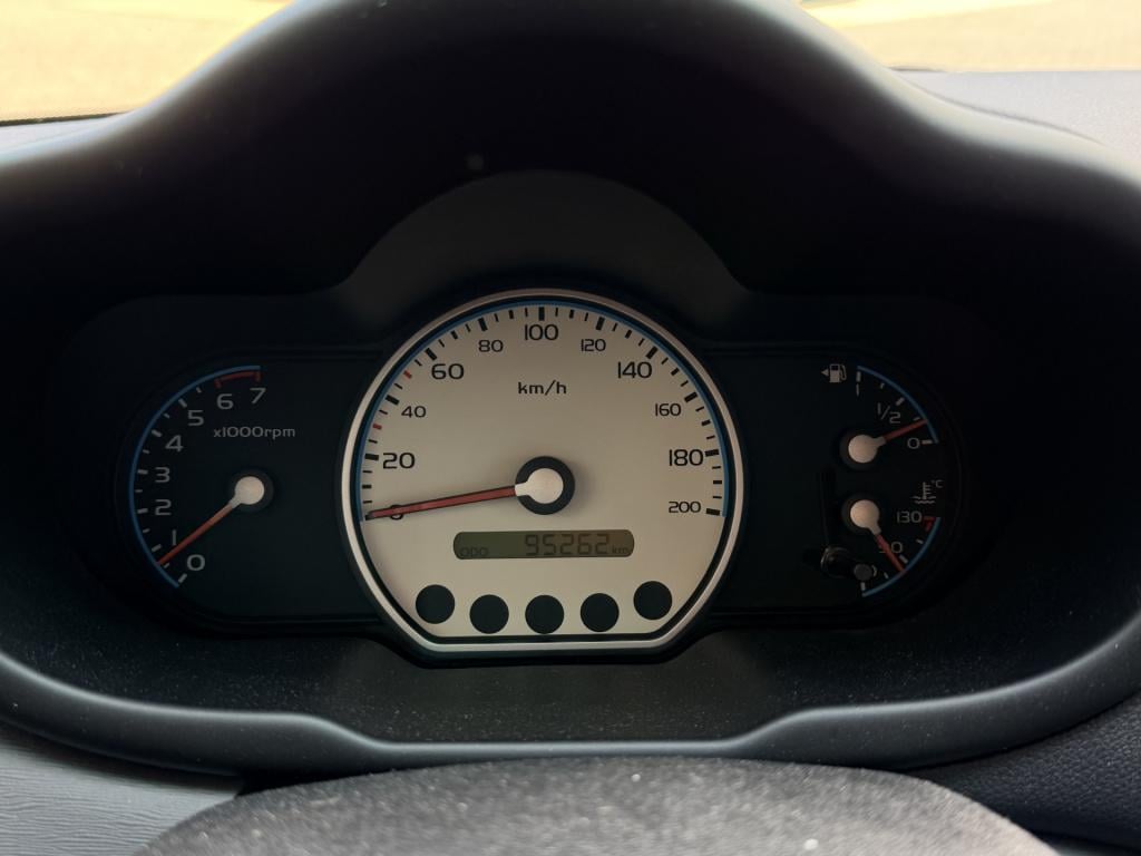 Hyundai I 10 1.1 active | nieuwe apk | radio | meeneemprijs