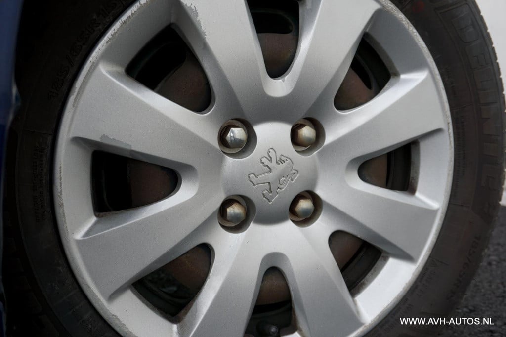 Peugeot 207 1.4 vti cool 'n blue