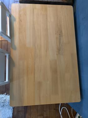 Kindertafel plus stoeltjes