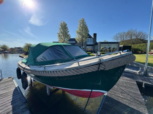 Goed onderhouden Maril 625 sloep te koop.