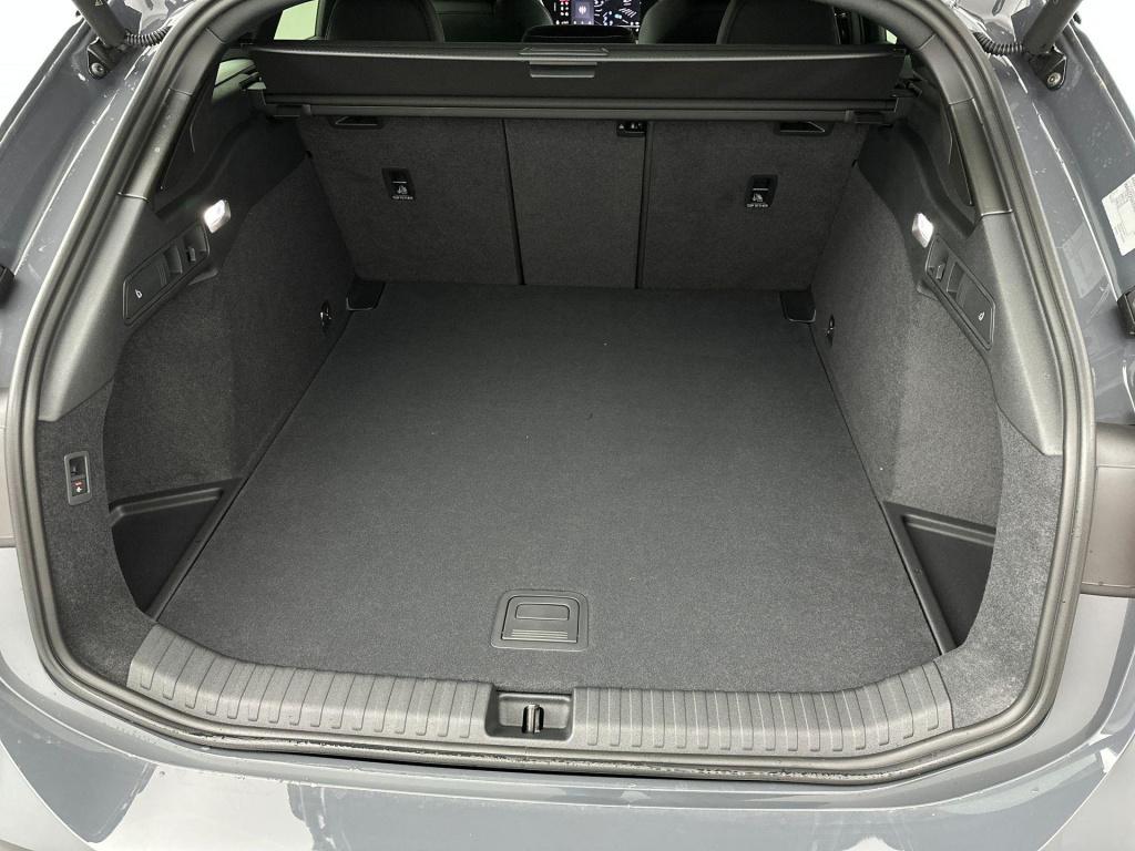 Audi A6 Avant E-tron s edition e-tron 100kwh 270 kw / 367 pk avant elek