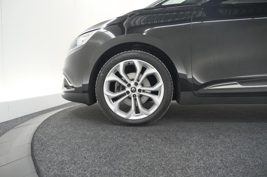 Renault Grand Scenic tce 140 edc intens | 7 zitplaatsen | trekhaak | camera