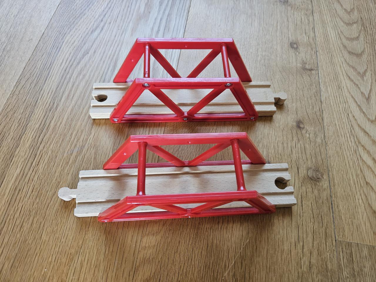 Houten treinbaan Brio en Eichhorn