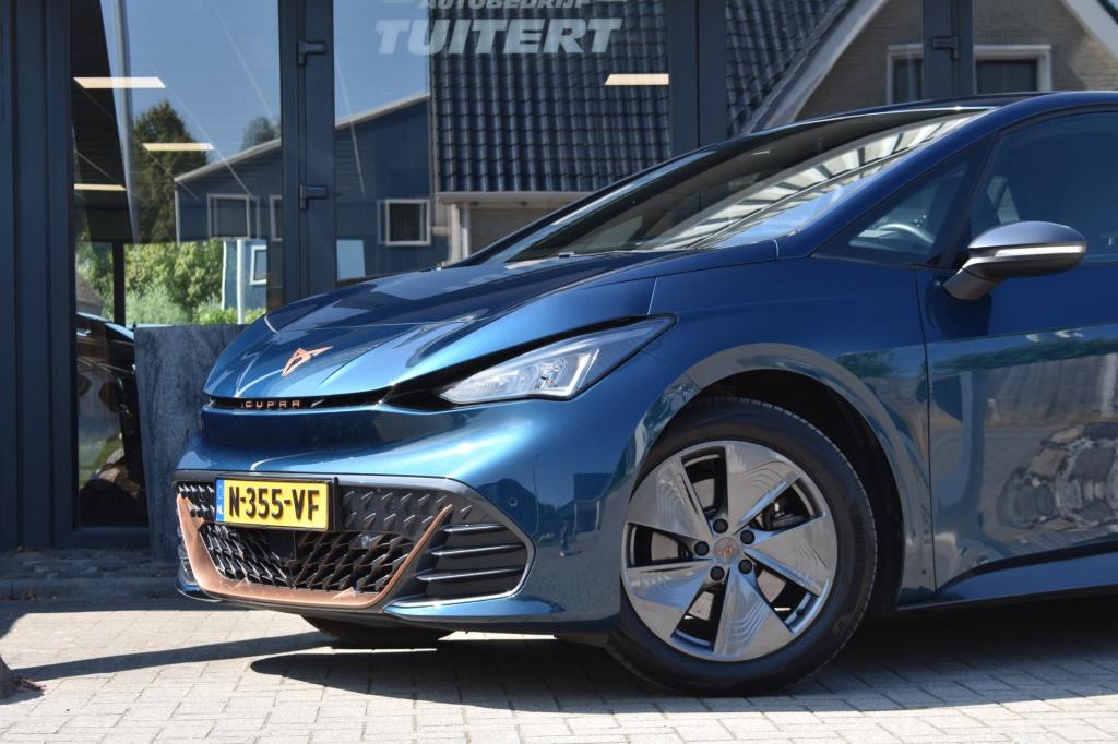 Cupra Born business one 62 kwh soh 91,6% | camera | acc | sfeerverlichting 
