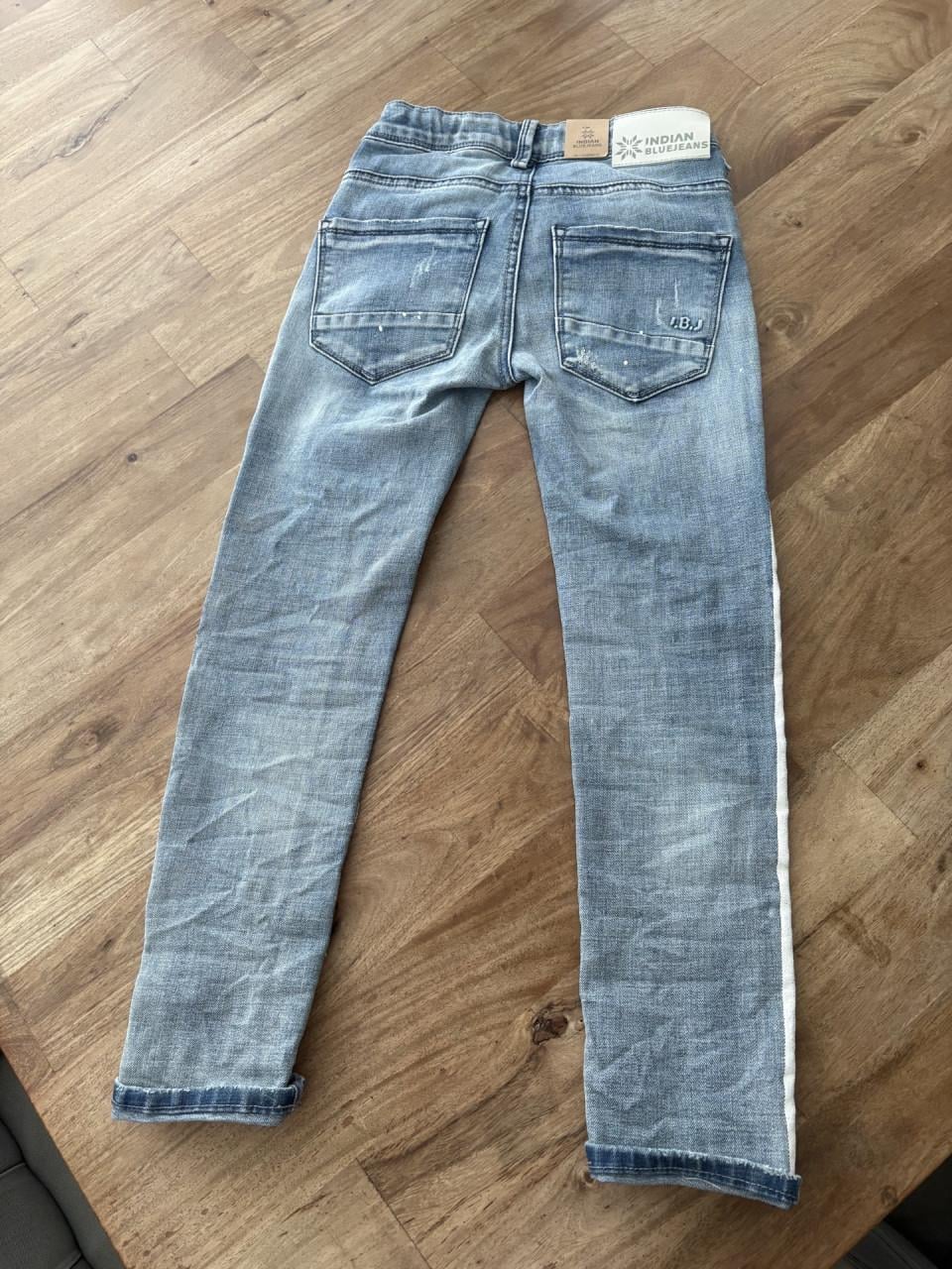 Jeans van Indian Bleu maat 128.