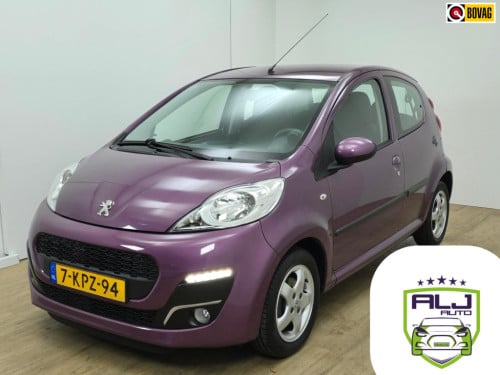 Peugeot 107 occasion 1.0 active leuke kleur met airco en sportvelgen | radi