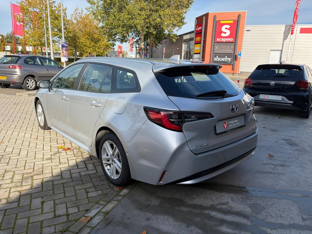 Toyota Corolla Touring Sports 1.8 hybrid active