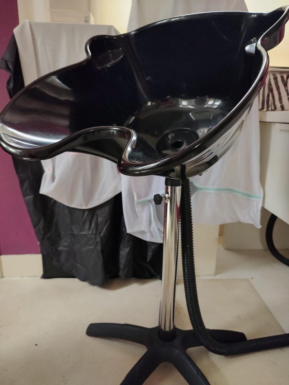 Kappersstoel met complete uitrusting