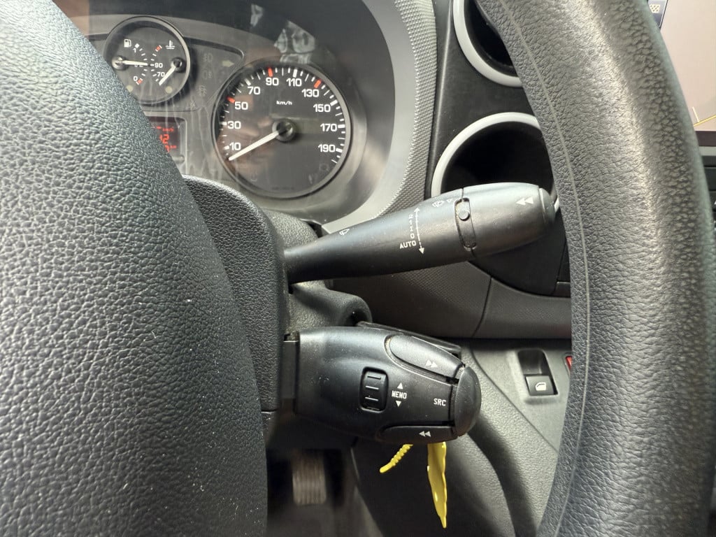 Peugeot Partner 120 1.6 bluehdi 75 l1 premium pack 3-zitter