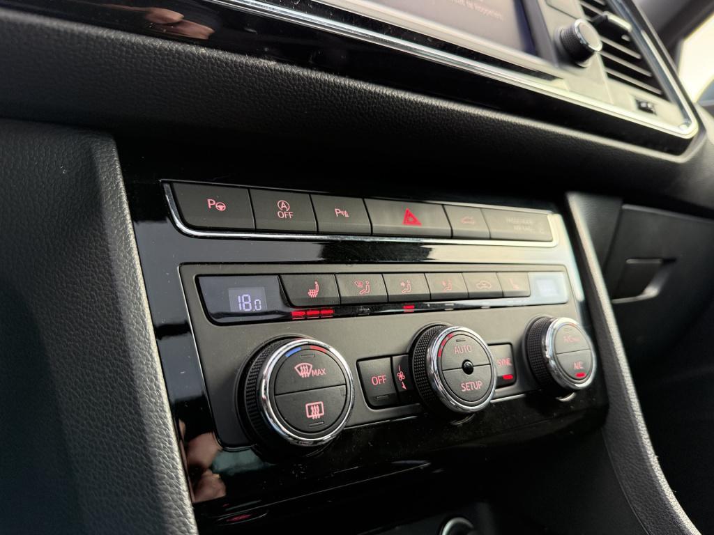 Seat Ateca 1.4 ecotsi 150pk dsg xcellence | pano dak | trekhaak