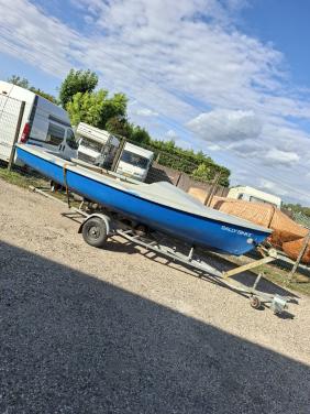 Boot met trailer