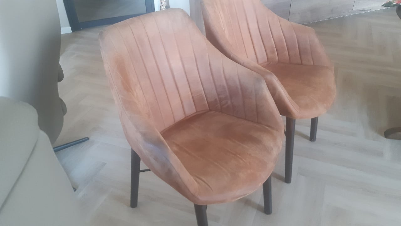 Eetkamer kuipstoelen