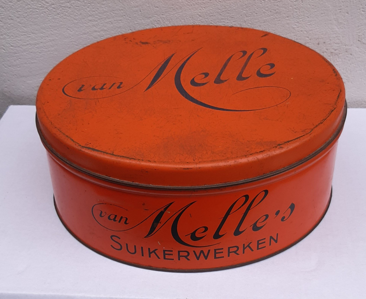 Groot Winkelblik van Melle suikerwerken, Juliana en Bernhard.