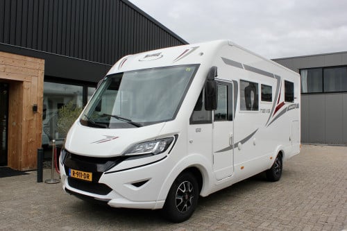 Mclouis Nevis 68 Diamond (Queensbed + Hefbed)