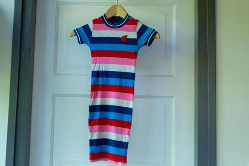 Strakke gestreepte jurk WE Fashion, maat 122-128