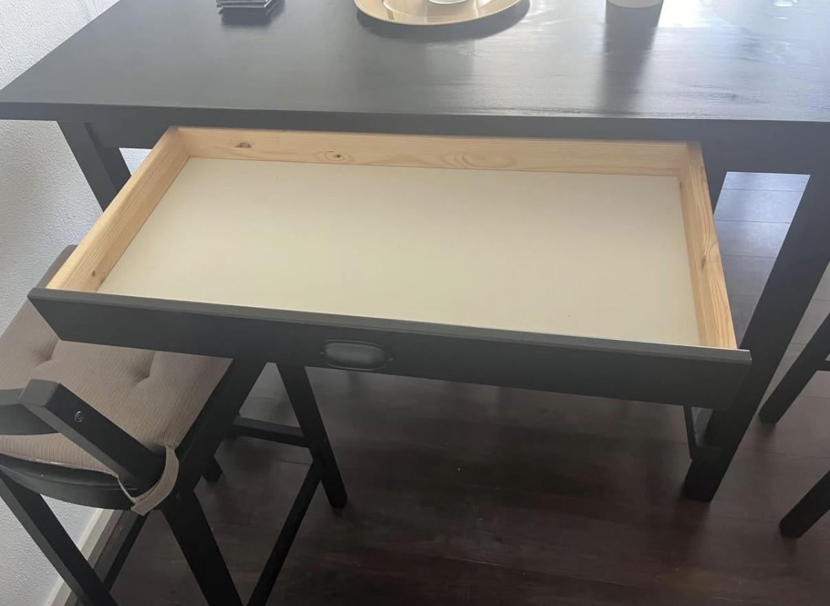 Bar tafel met krukken