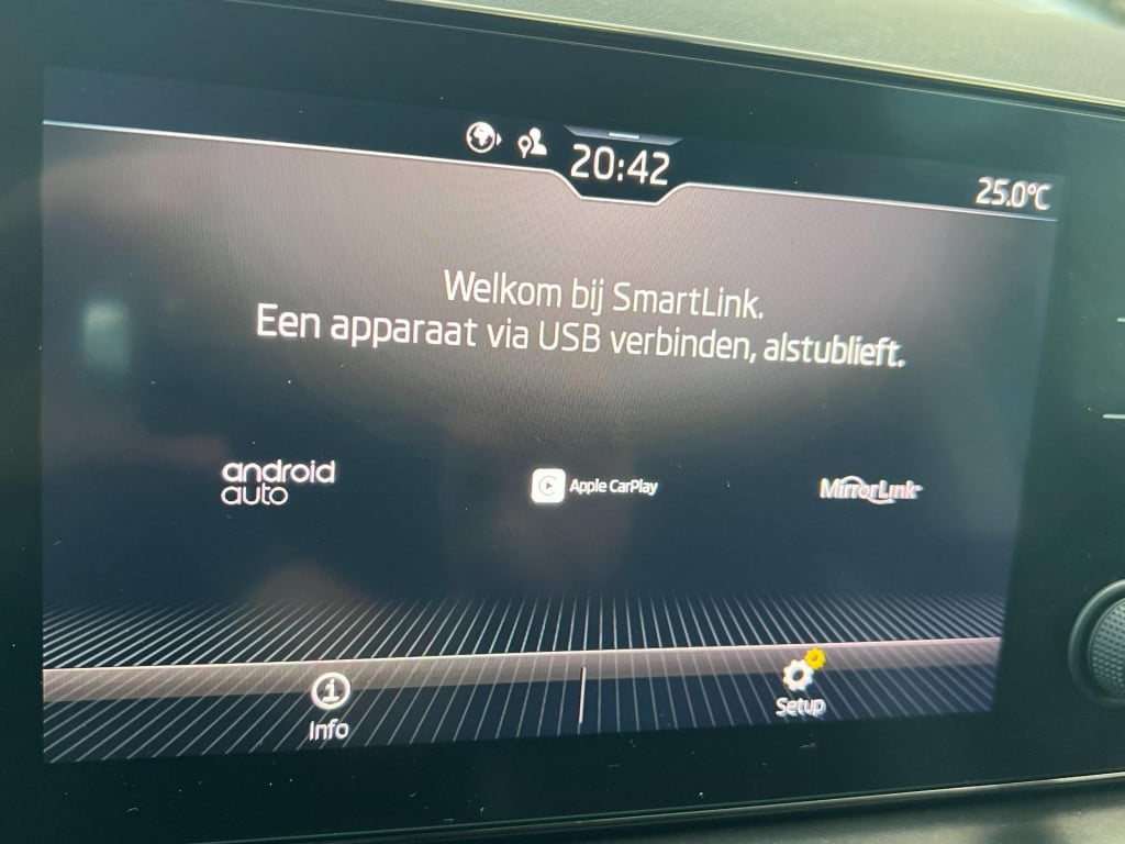 Skoda Kamiq 1.5 tsi act business edition, 150 pk, achteruitrijcamera enz...