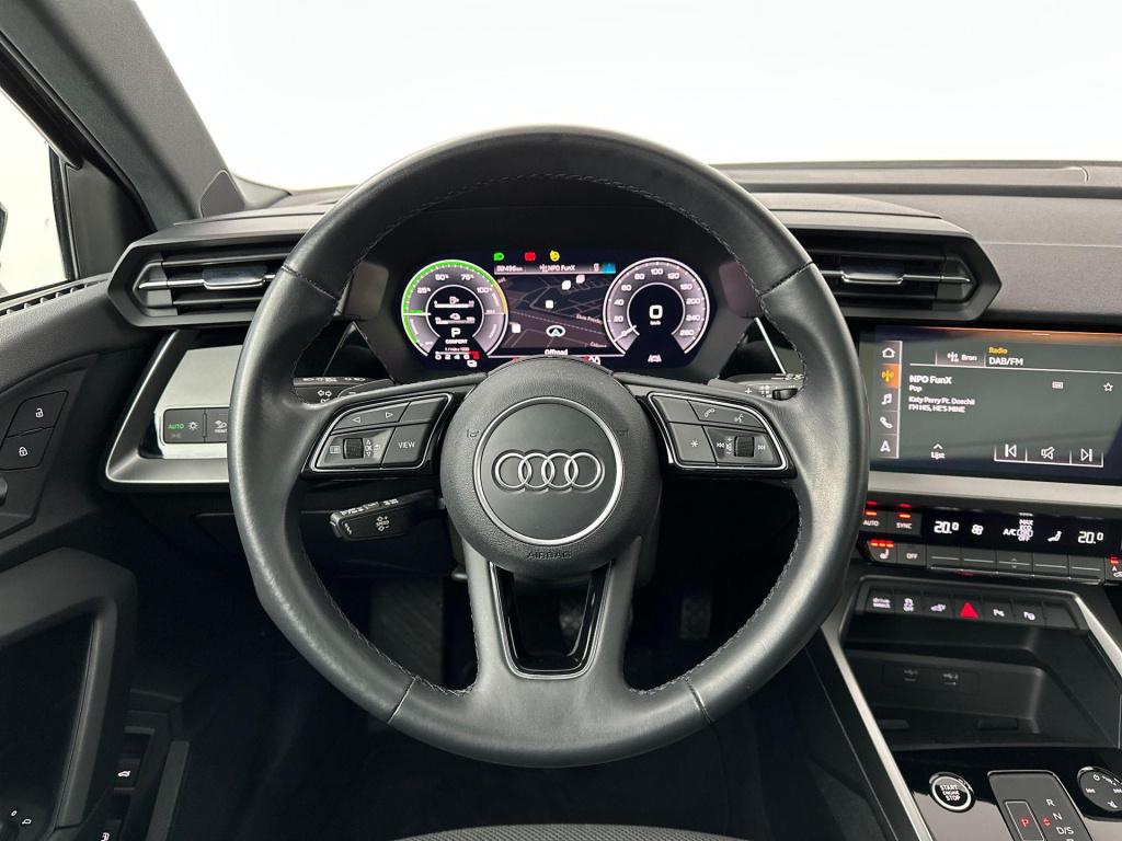 Audi A3 sportback 40 tfsi e s-line pano matrix massage