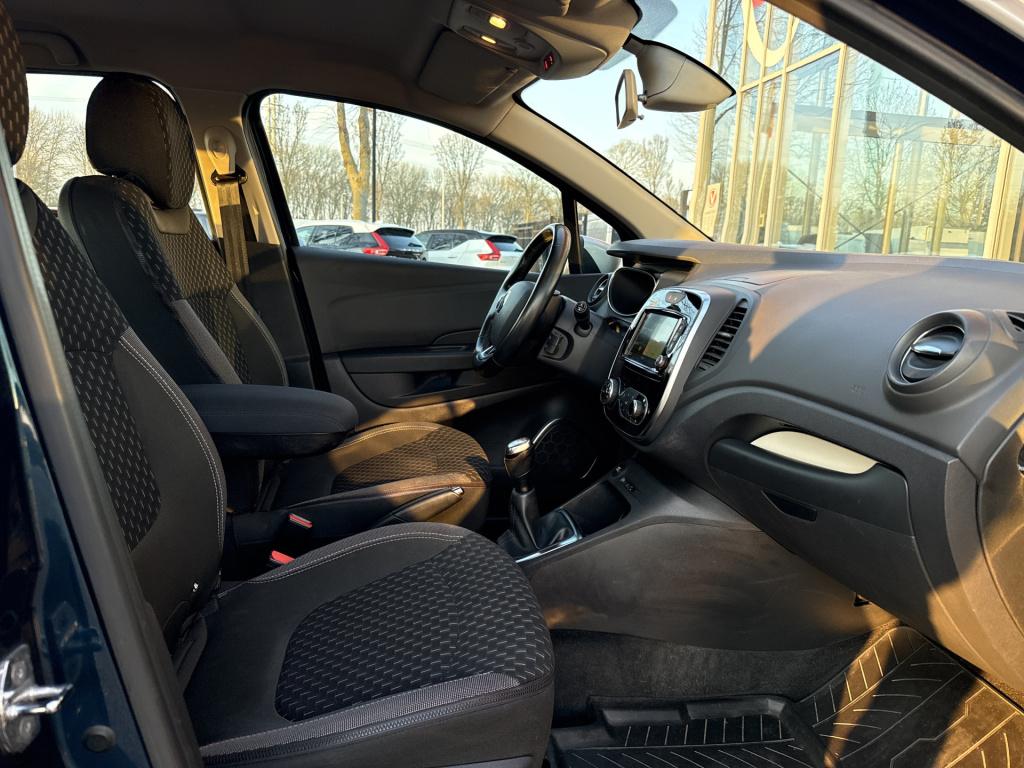Renault Captur 0.9 tce intens | led | navi | camera | trekhaak | pdc | keyl
