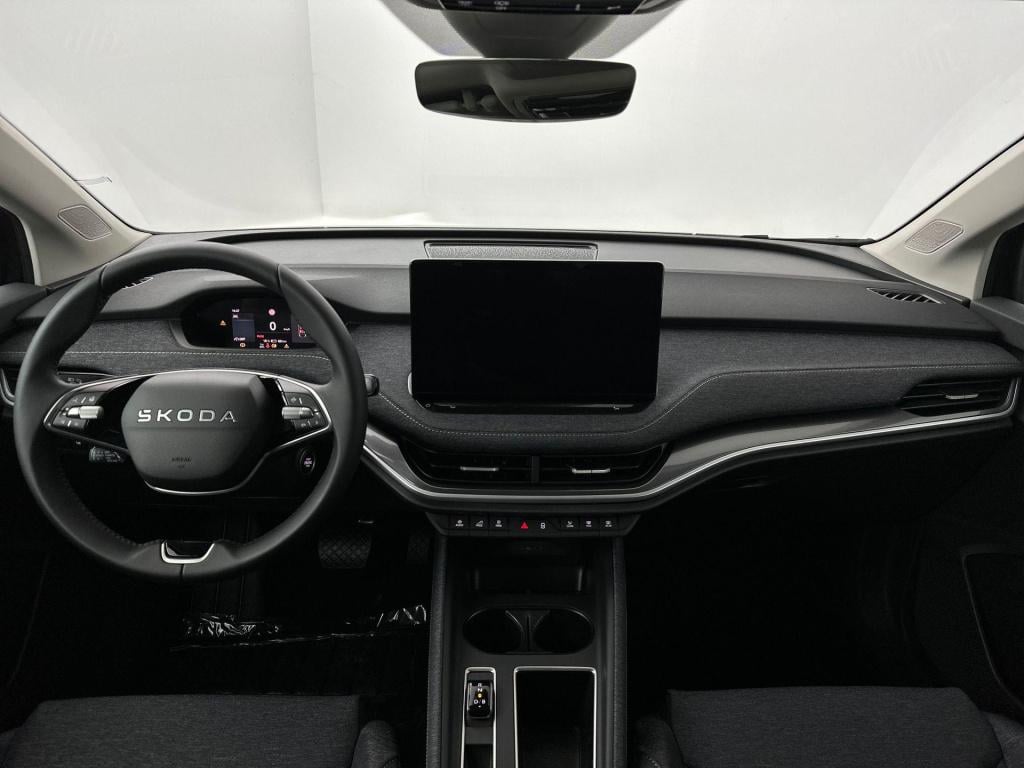 Skoda Elroq business edition elektromotor 150 kw / 204 pk suv