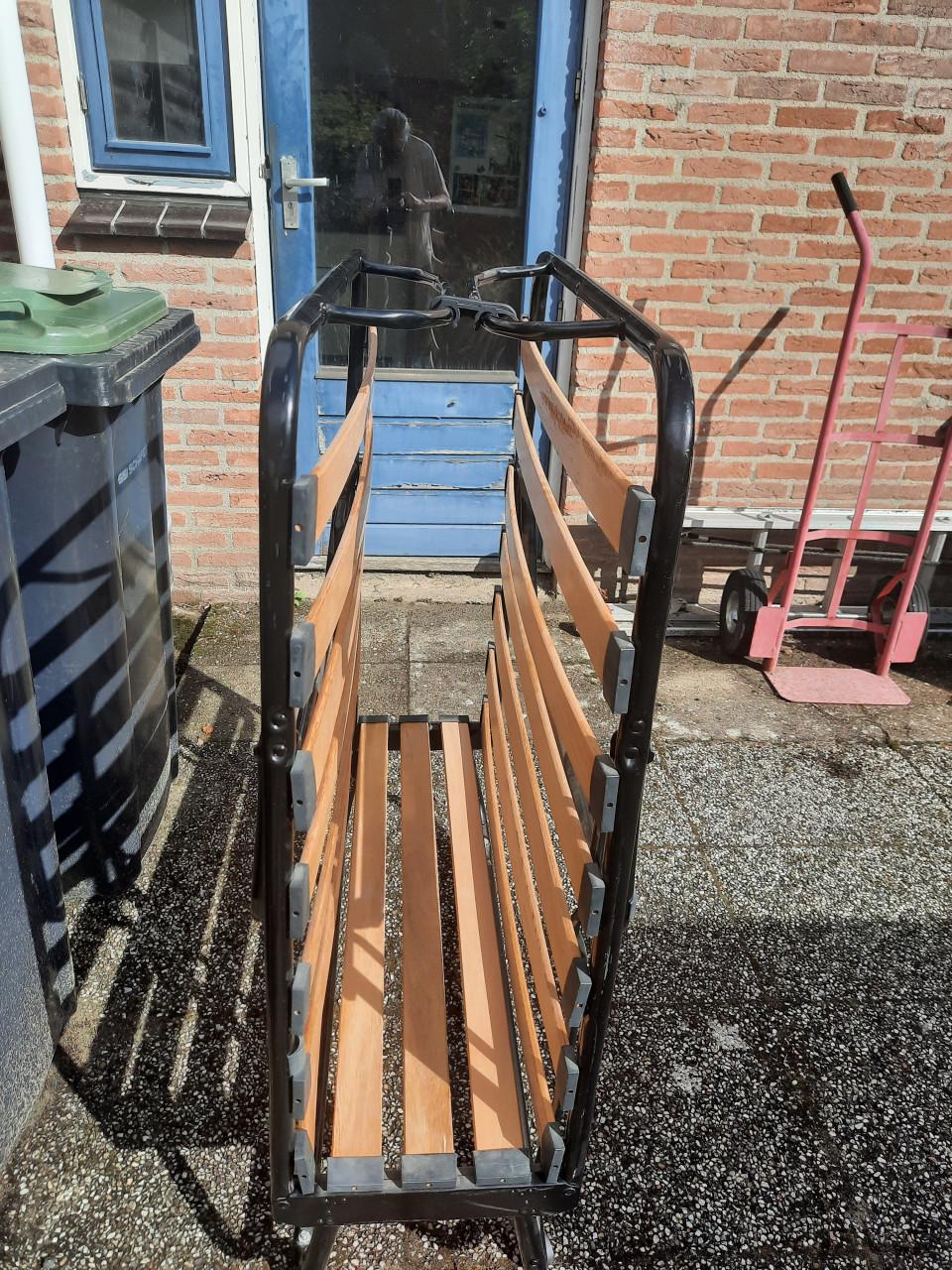 Logeerbed