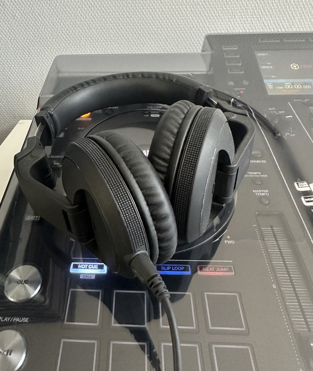 Pioneer XDJ-RX2 incl Headphones