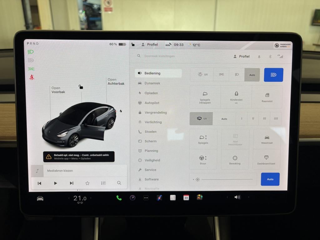 Tesla Model 3 standard rwd plus 60 kwh | autopilot | 19'' lmv | camera