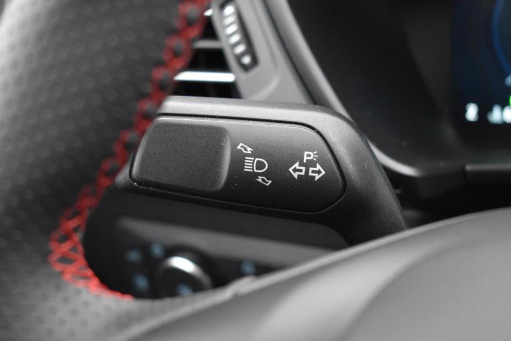 Ford Kuga 2.5 phev st-line x | climate control | adaptieve cruise control |