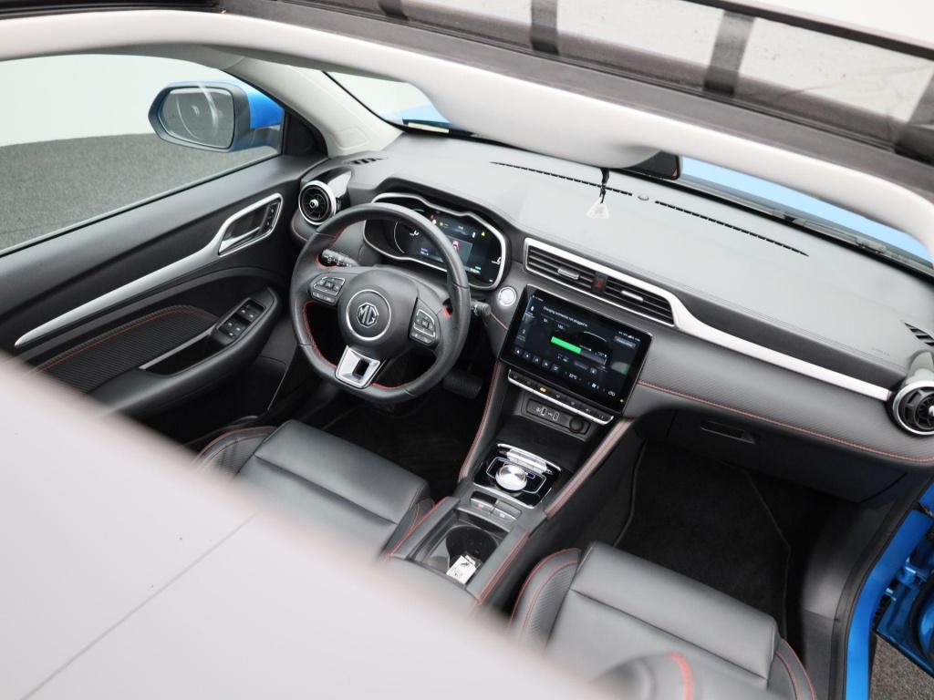 MG Zs Ev long range luxury 70 kwh | navi | leder | panoramadak | led koplam