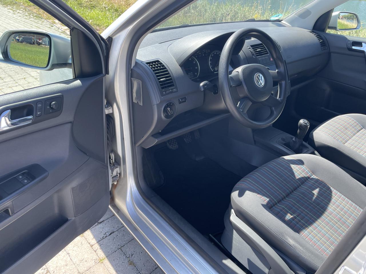 Volkswagen polo 1.2 optive 5 deurs airco