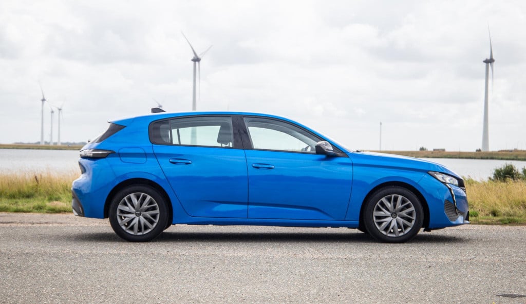Peugeot 308 1.2 puretech active pack business airco / cruise controle / ned