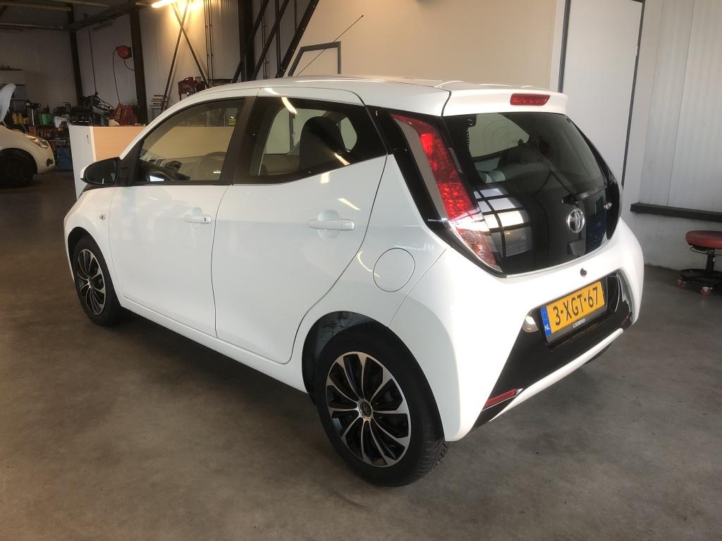 Toyota Aygo 1.0 vvt-i x-play