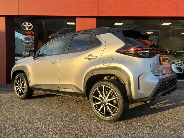 Toyota Yaris Cross 1.5 hybrid 130 gr sport plus pack