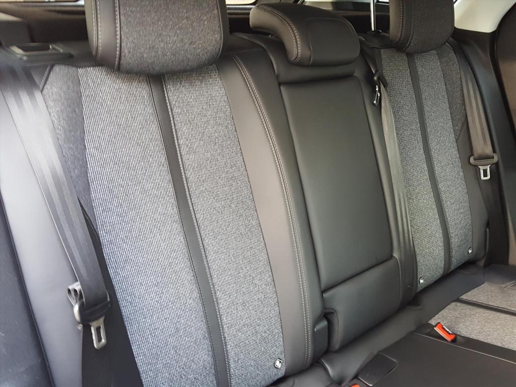 Peugeot 3008 allure 1.2pt-130pk navigatie | trekhaakafn | apple carplay & a