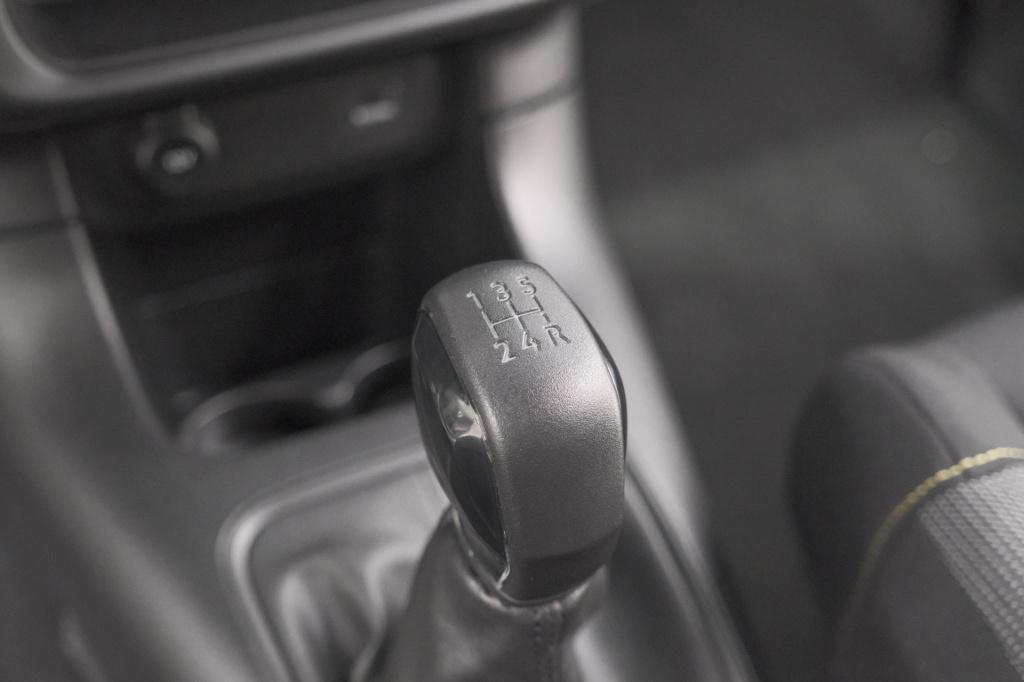 Citroen C3 puretech 82 feel edition | parkeersensoren | apple carplay | nav