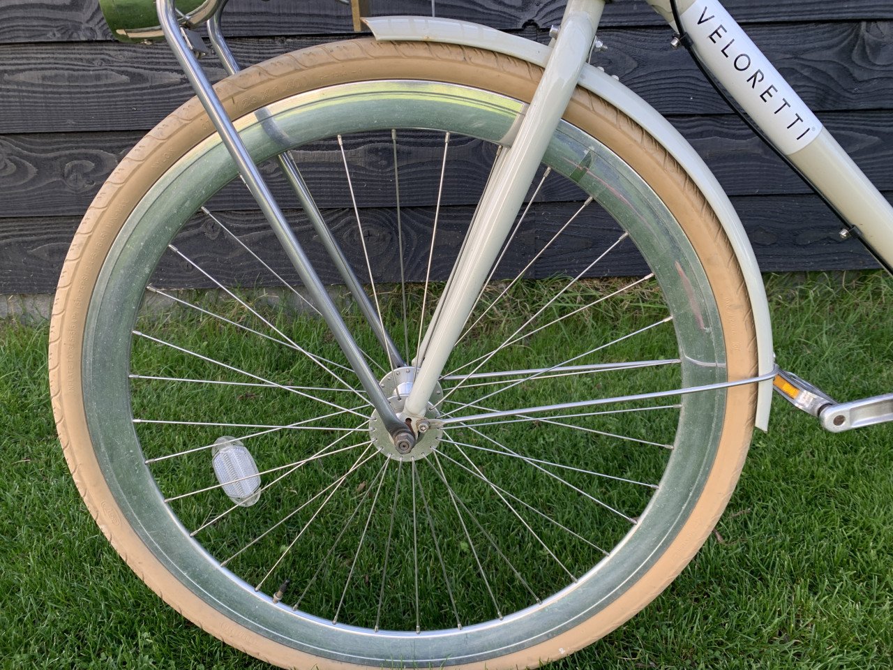 Veloretti fiets cafe racer pebble grey
