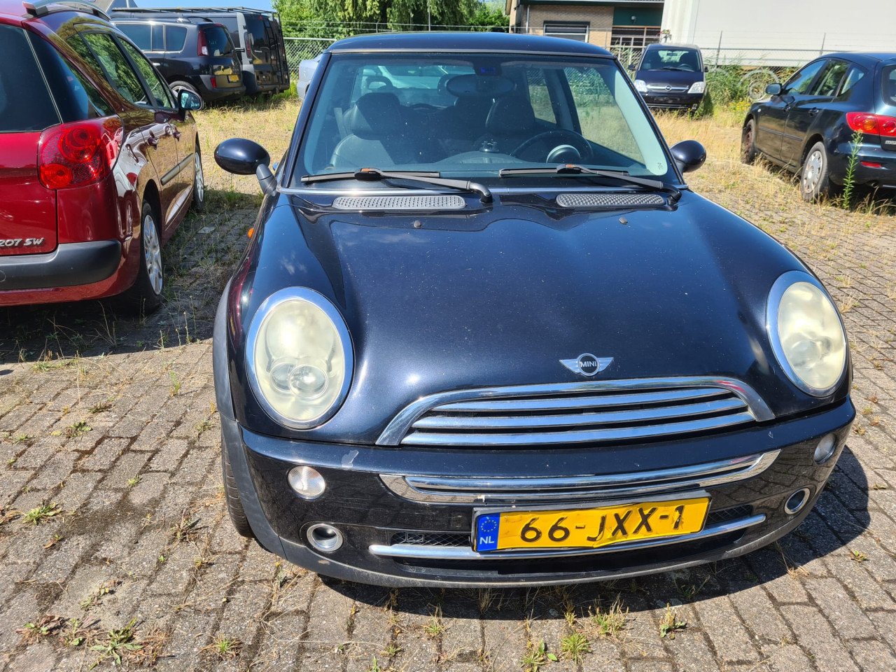 Mini Cooper 16-16V  Nieuwe apk