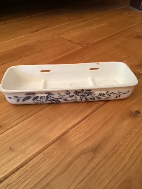 Te koop, kammen- en zeepbakje