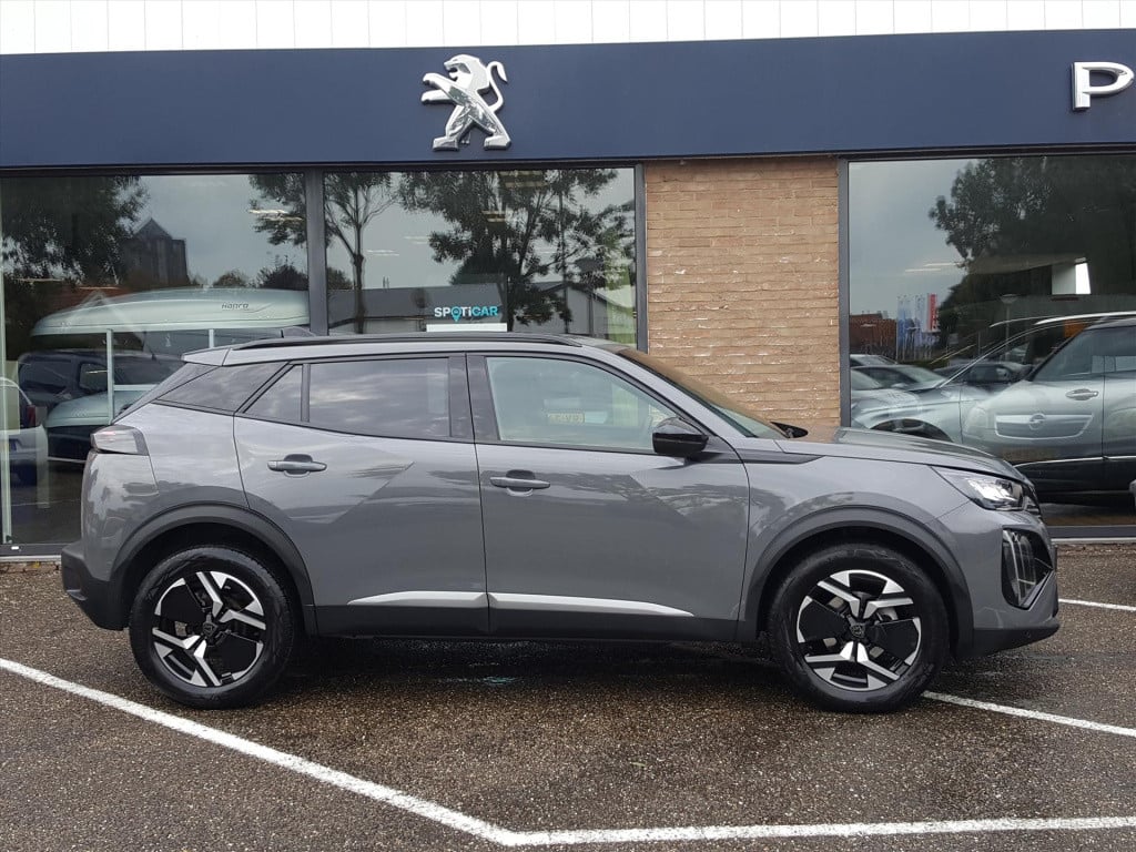 Peugeot 2008 1.2 puretech 100pk allure | navigatie | bluetooth | applecarpl