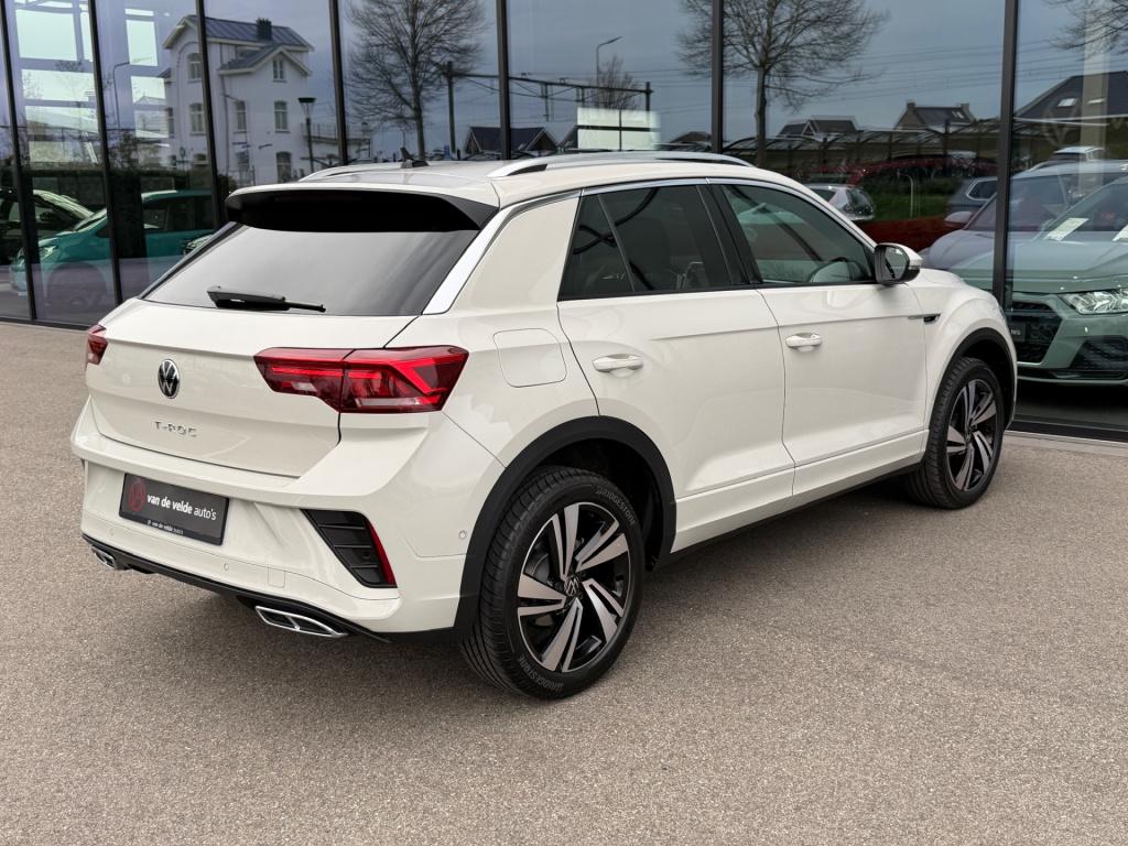 Volkswagen T-roc 1.5 tsi 150pk dsg r-line | trekhaak | camera | keyless | e