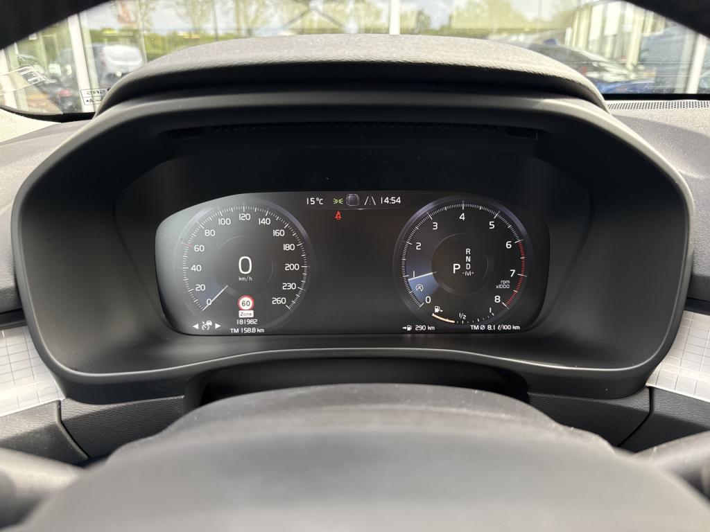 Volvo XC40 2.0 t5 awd intro edition | nl-auto | vol opties | pano | trekhaa