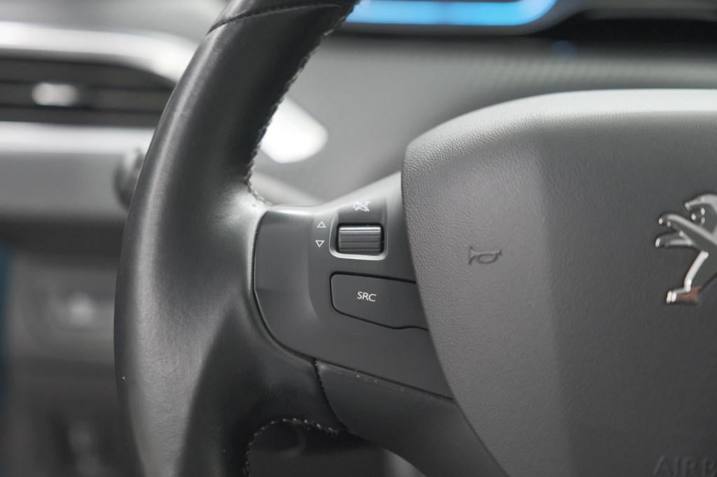 Peugeot 2008 puretech 110 allure | unieke kleur! | trekhaak | camera | appl
