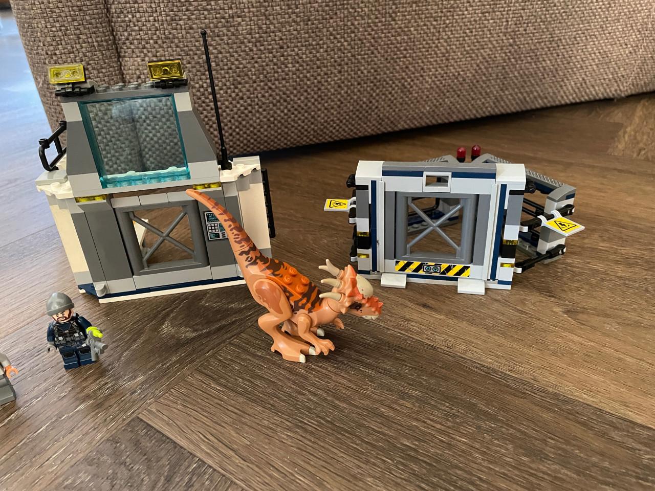 Lego Jurassic world: Ontsnapping van stygimoloch 75927