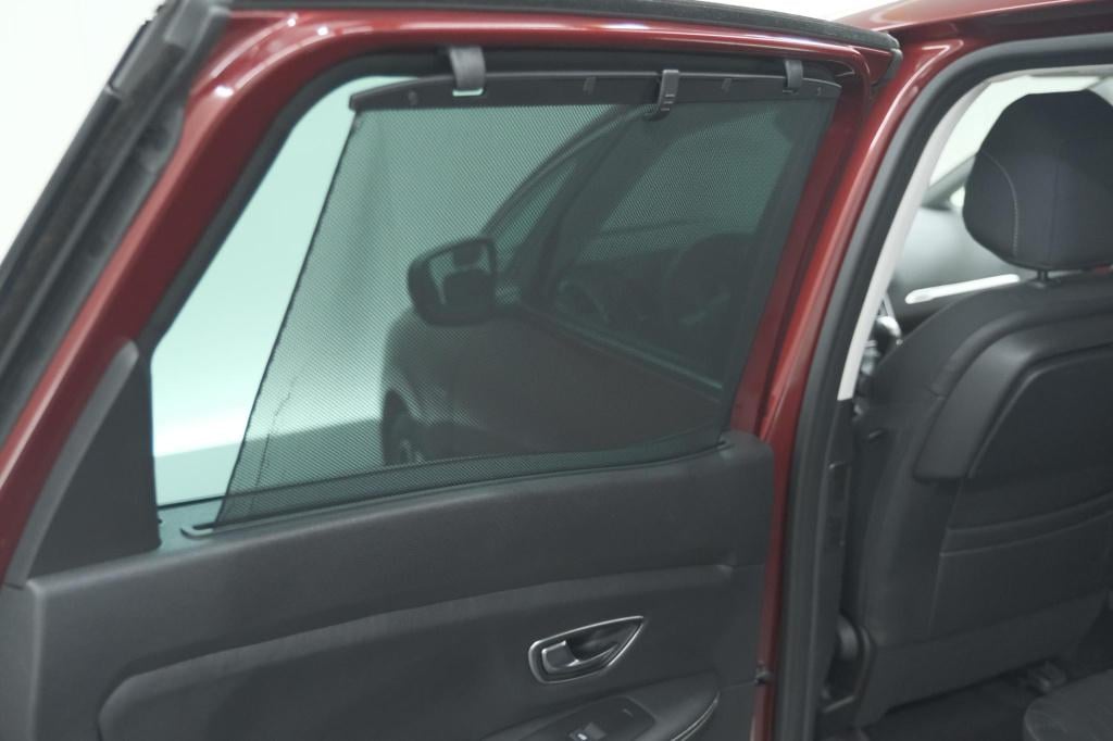 Renault Scenic tce 140 edc limited | camera | stoelverwarming | navigatie |