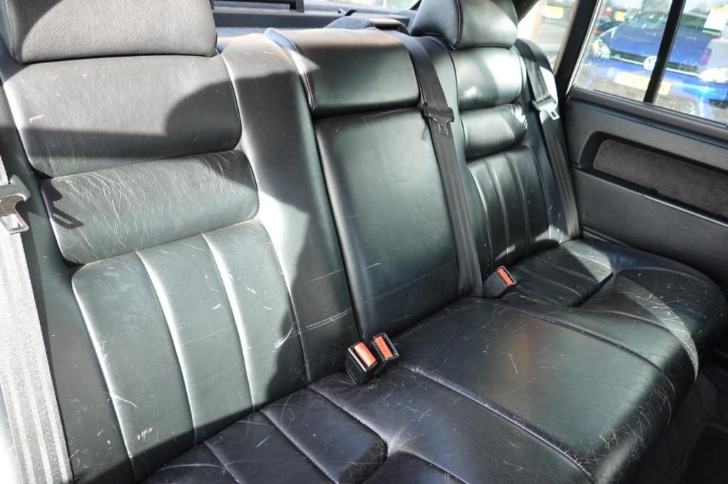 Volvo 940 2.3i gl royal class