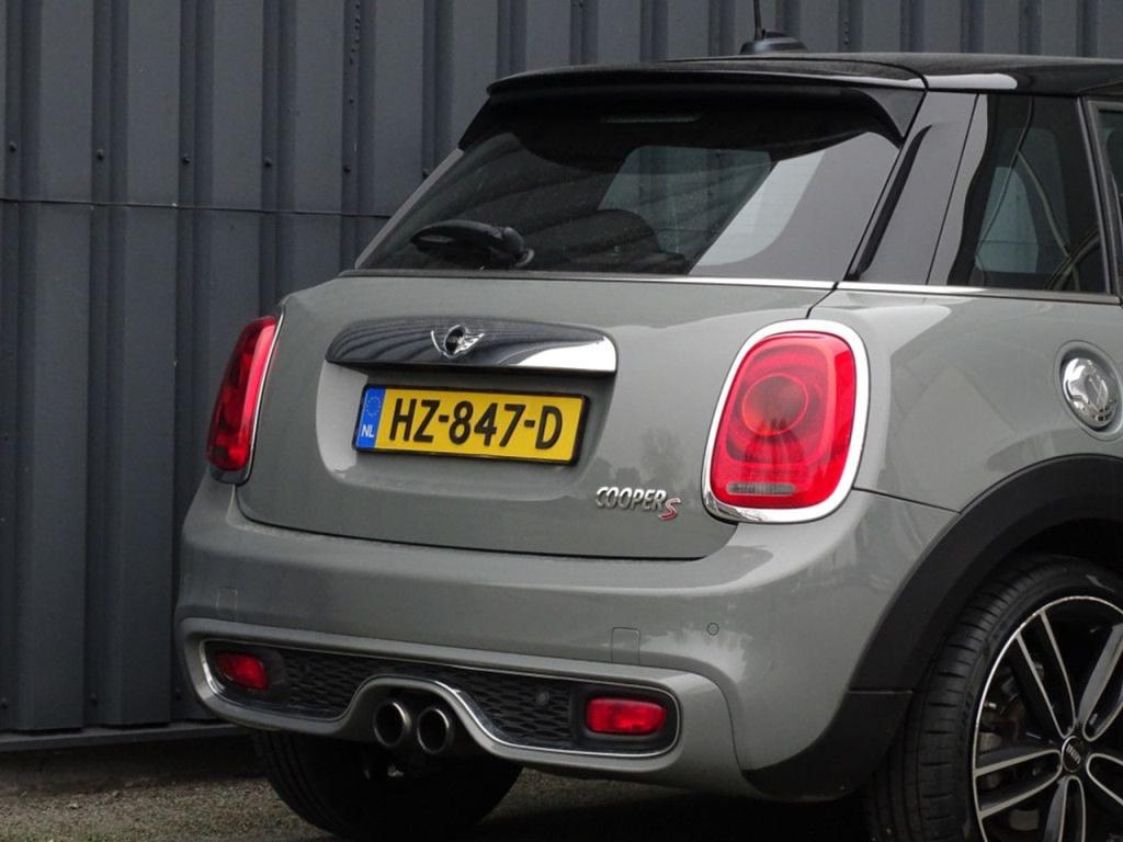 Mini Cooper mini 2.0 serious business 5-deurs | led | navi |18"